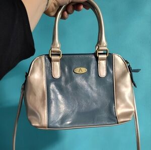 Aurielle greenish Blue /Oyster Bay Color Hand Bag